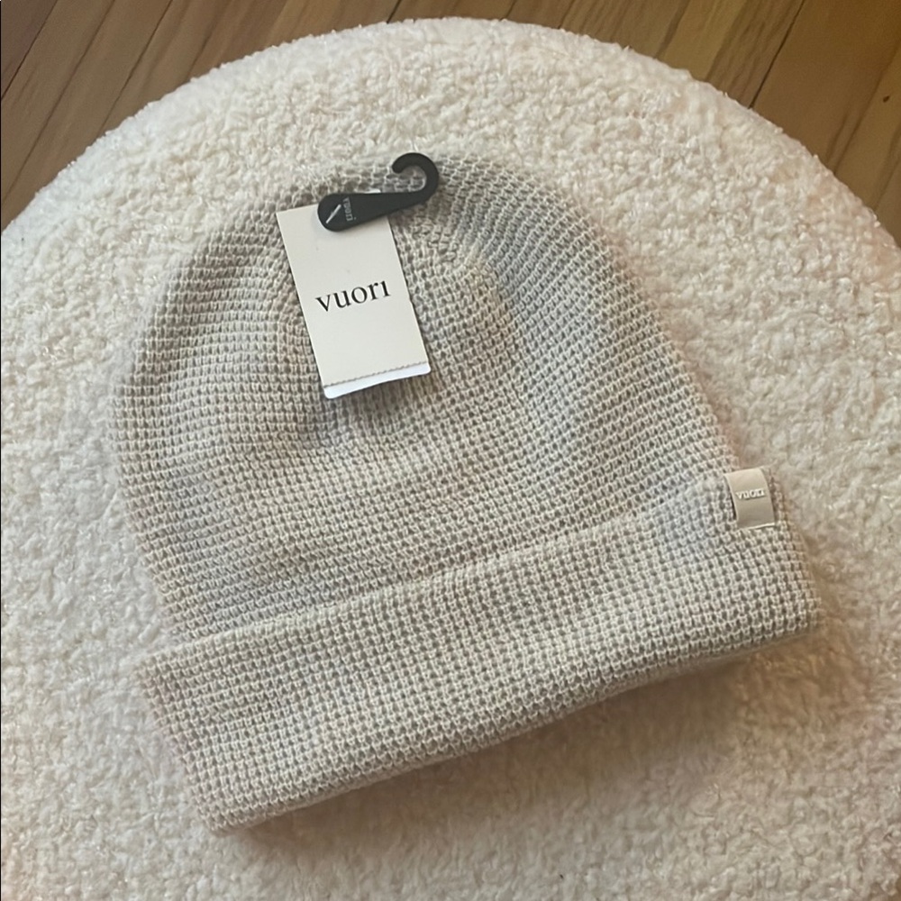NWT Vuori Cream Waffle Knit Beanie